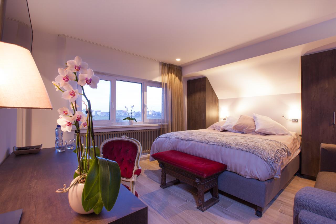 Bed and Breakfast Sable D'O -Vlak Aan De Zee- Mariakerke  Экстерьер фото
