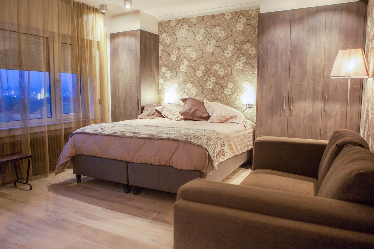 Bed and Breakfast Sable D'O -Vlak Aan De Zee- Mariakerke  Экстерьер фото